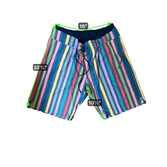 Lululemon Multicolor Stripe Hybrid Shorts Size 40 - Picture 15 of 16